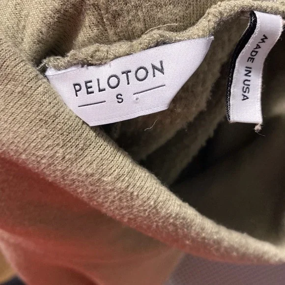 Peloton Sweatshirt Green Womens Small Turtleneck Cowl Neck Thumb Holes - Picture 6 of 7